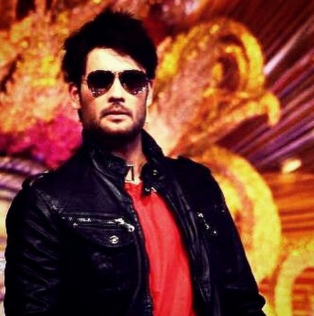 Vivian Dsena