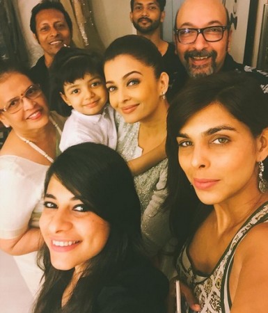 Aishwarya Rai Bachchan's adorable selfie with daughter Aaradhya
