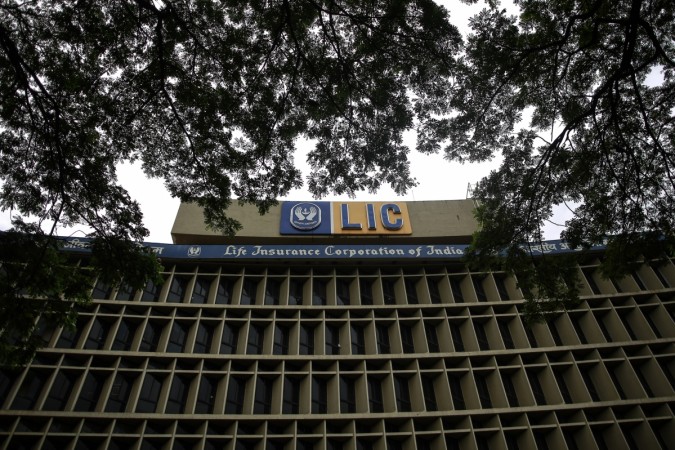 Life Insurance Corporation LIC premium insurance bima diamond plan money back