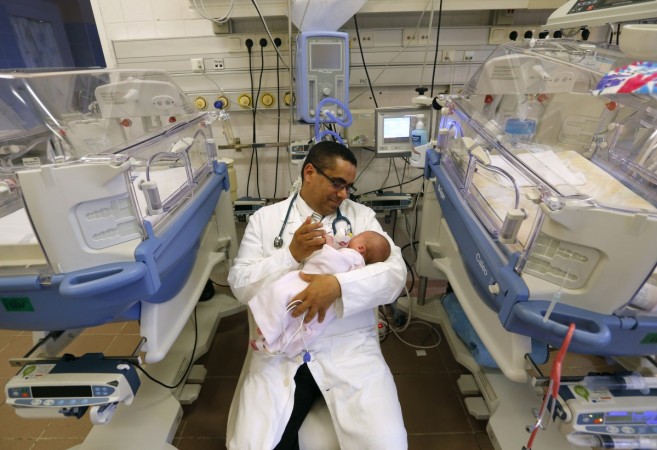 Mohamed Abdulrahman Abdulrab voted "Doctor of the Year" by Hungarian patients