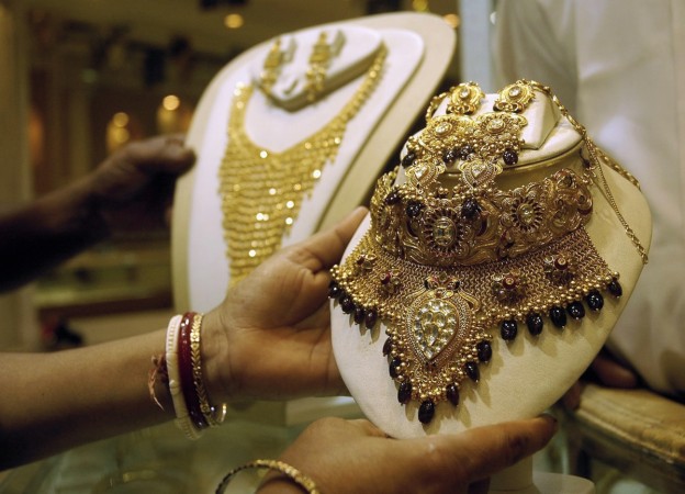 gold prices gold demand india brexit eu referendum gold at high $,1400 per ounce gold bond sgb issue price rbi fifth tranche