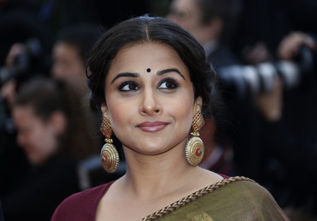 Vidya Balan Agrees To Click Selfie With Fan But What He Did Next Left ...