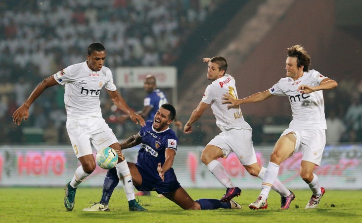 Chennaiyin FC are slowly making their way to the top in ISL 2016. Pictured: the defending champions in a match against NorthEast United FC this season isl