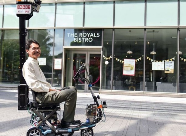 Self driving scooter Self driving scooter