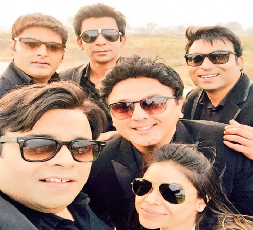 Kapil Sharma, Sunil Grover along with the team of The Kapil Sharma Show Kapil Sharma, Sunil Grover
