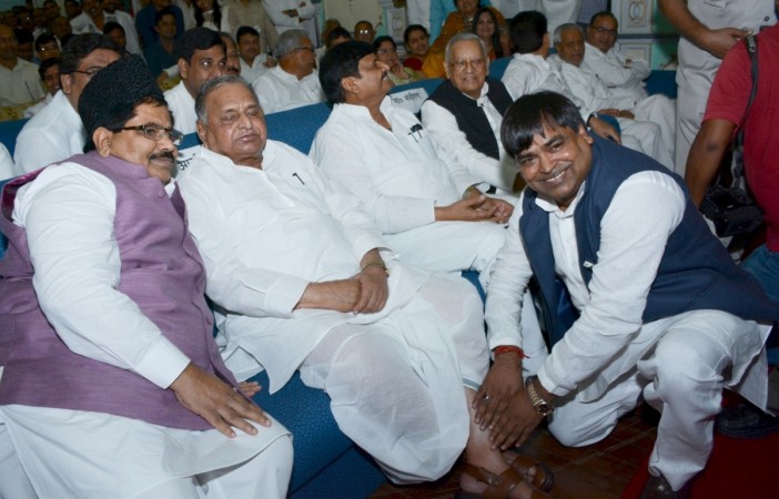 Uttar Pradesh: Rape accused ex-minister Gayatri Prajapati arrested in Lucknow Uttar Pradesh: Rape accused ex-minister Gayatri Prajapati arrested in Lucknow