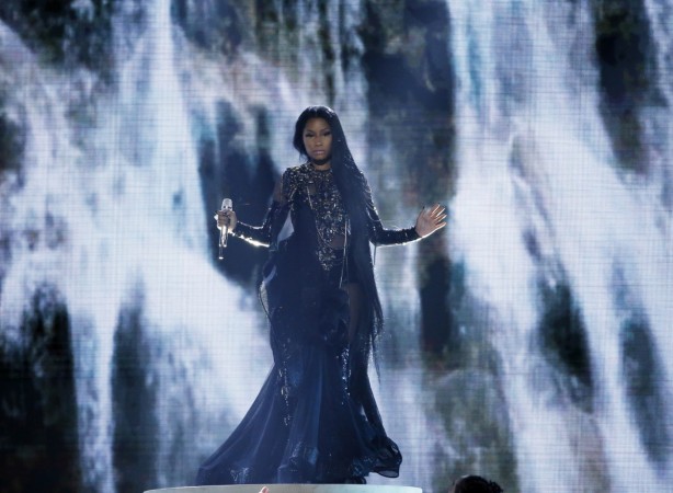 Drake topples Adele's record after scooping 13 gongs at Billboard Music Awards Drake topples Adele's record after scooping 13 gongs at Billboard Music Awards