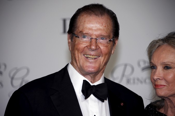 'James Bond' star Roger Moore dead