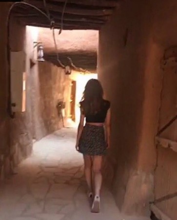 Saudi arab Woman triggers controversy