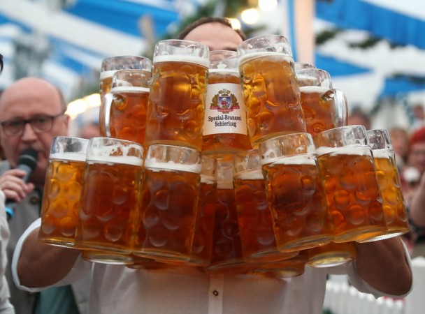 Scientists brew genetically-modified beer with simulated taste of hops Scientists brew genetically-modified beer with simulated taste of hops