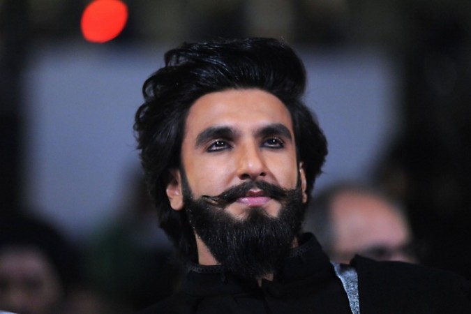 Ranveer Singh to portray bisexuality in Sanjay Leela Bhansali's Padmavati Ranveer Singh to portray bisexuality in Sanjay Leela Bhansali's Padmavati