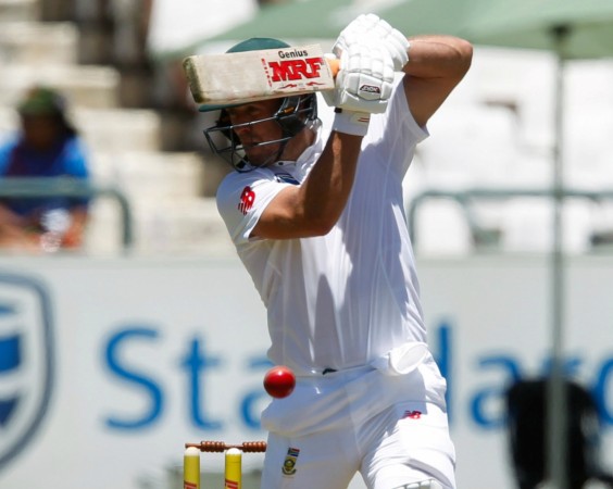 Flying Philander leads Proteas to first test victory over India Flying Philander leads Proteas to first test victory over India