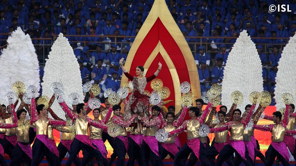 Aishwarya Rai Bachchan takes the stage and dances to a Bollywood medley.