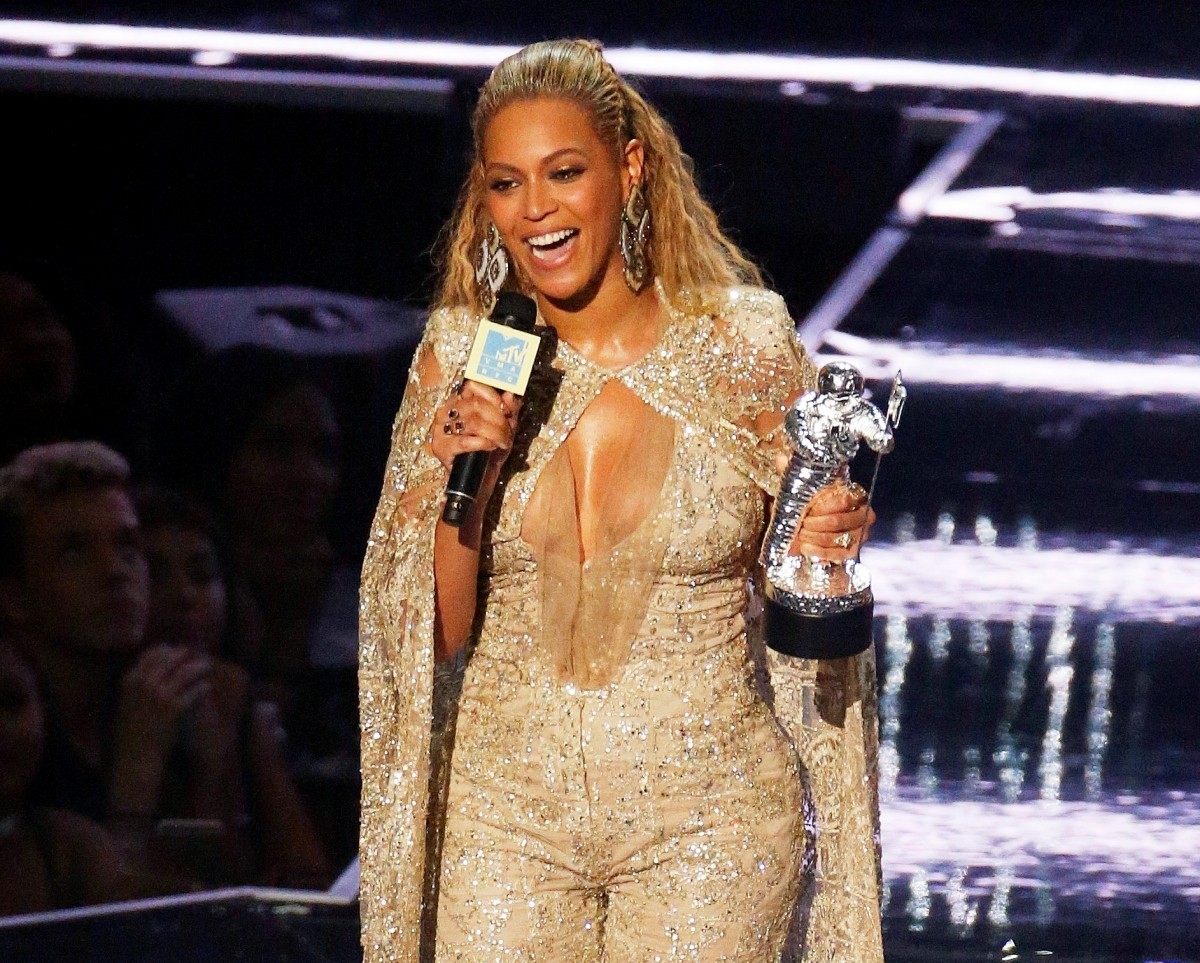 Mtv Vmas 2016 Winners Beyoncé Knowles Formation Wins Video Of The Year Award Check Out The 