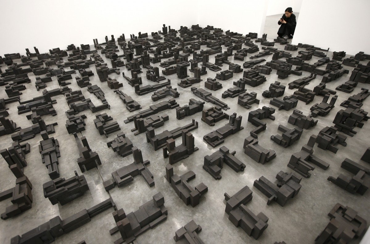 British sculptor Antony Gormley's stunning pieces of art in photos