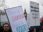 UK: Junior doctors strike over longer working hours, less pay