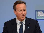 EU referendum: Family holidays to Europe will rise by £230 after Brexit claims David Cameron