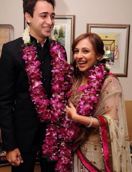 Imran Khan and Avantika celebrate fifth wedding anniversary - Photos