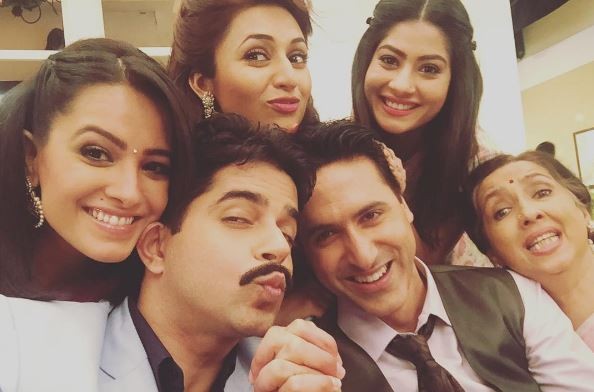 Yeh Hai Mohabbatein Cast Anita Hassanandani Aly Goni Aditi Bhatia