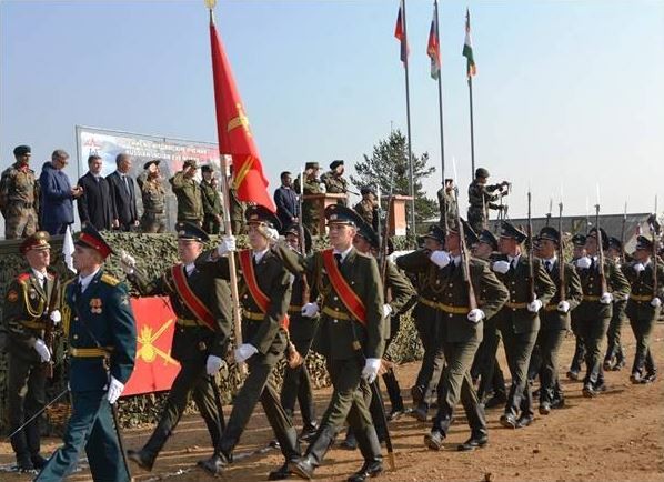 Russian soldiers march at the opening ceremony of joint military exercises with India, Indra 2016. Indra 2016