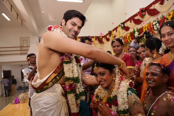 Ganesh Venkatraman and Nisha Krishnan wedding pictures - Photos