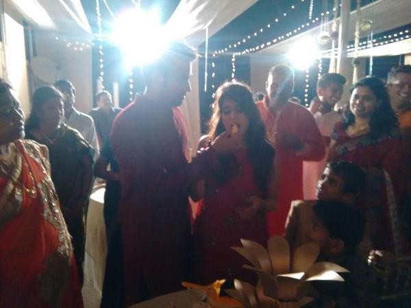 Rohit Sharma and Ritika Sajdeh Engagement Party - Photos ... - 600 x 450 jpeg 44kB