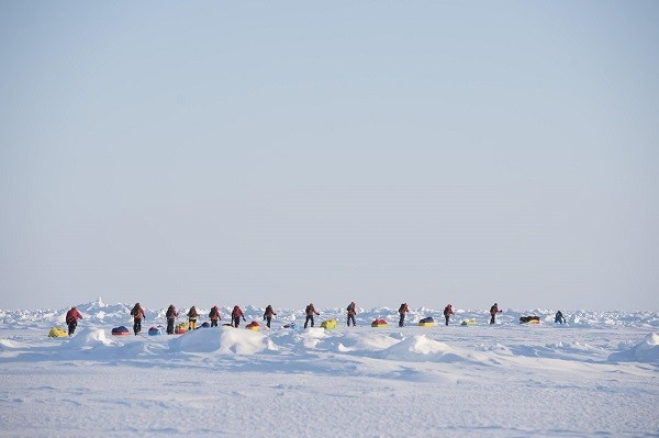 Greenpeace activists set out for North Pole expedition
