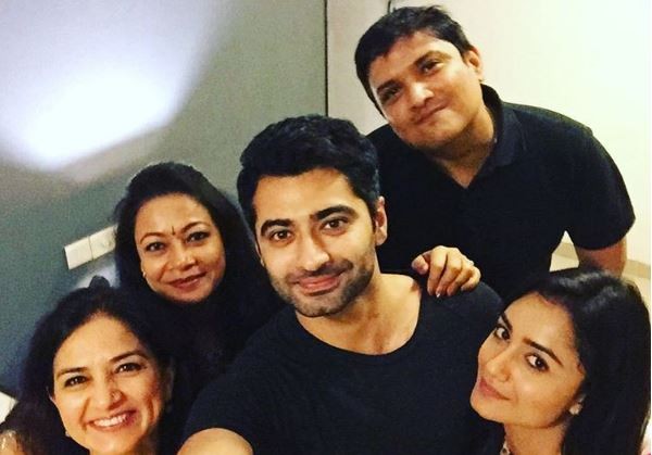 Tridha Choudhary denies dating Harshad Arora. Pictured: "Dahleez" co-stars Tridha Choudhary, Harshad Arora with friends.
