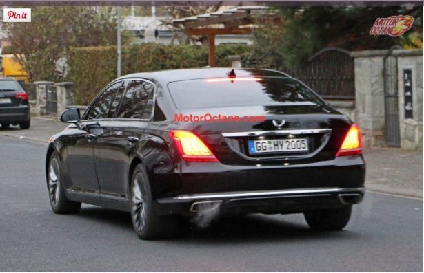 Hyundai genesis eq900