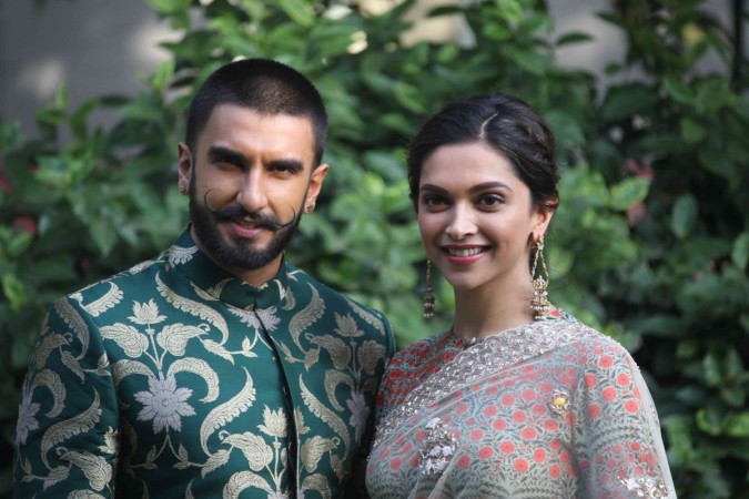 Ranveer Singh and Deepika Padukone on sets of Swaragini Ranveer Singh and Deepika Padukone on sets of Swaragini