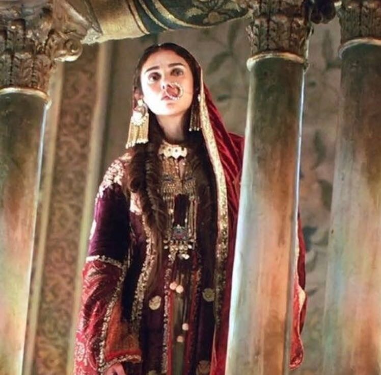 Padmaavat,Aditi Rao Hydari,actress Aditi Rao Hydari,Aditi Rao Hydari as Mehrunisa,Mehrunisa,Alauddin Khalji wife Mehrunisa,Alauddin Khalji,Alauddin Khalji wife