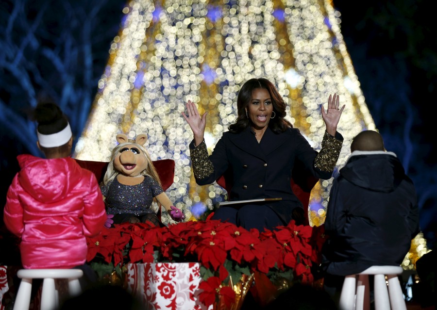 barack obama lights christmas tree photos barack obama lights christmas tree photos
