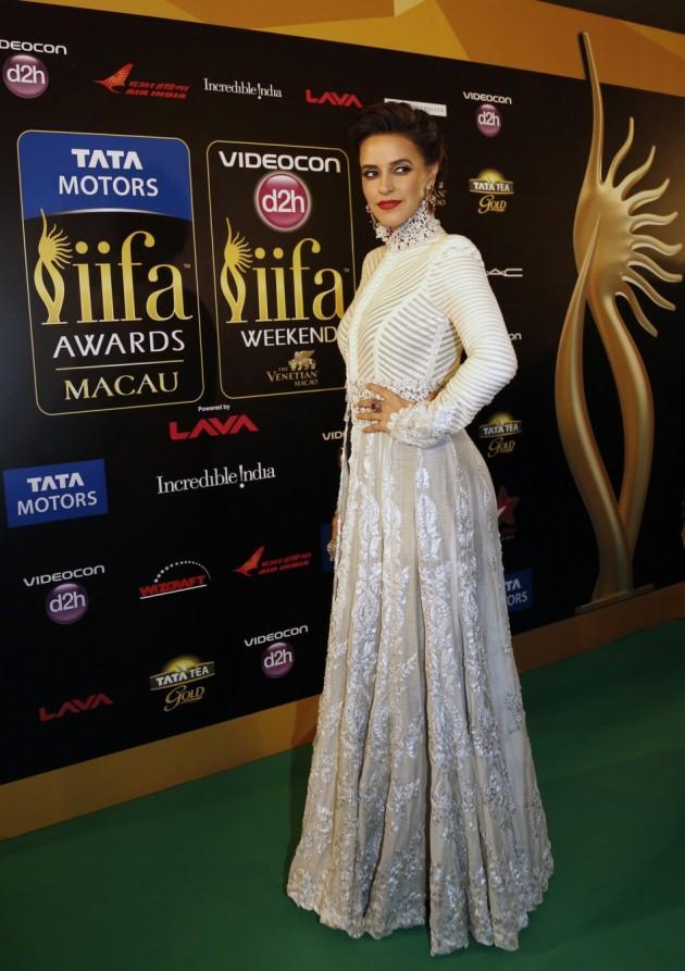 Neha Dhupia IIFA Awards 2013