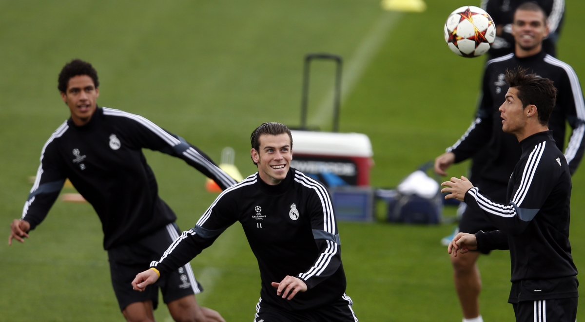 Download this Gareth Bale Cristiano Ronaldo picture