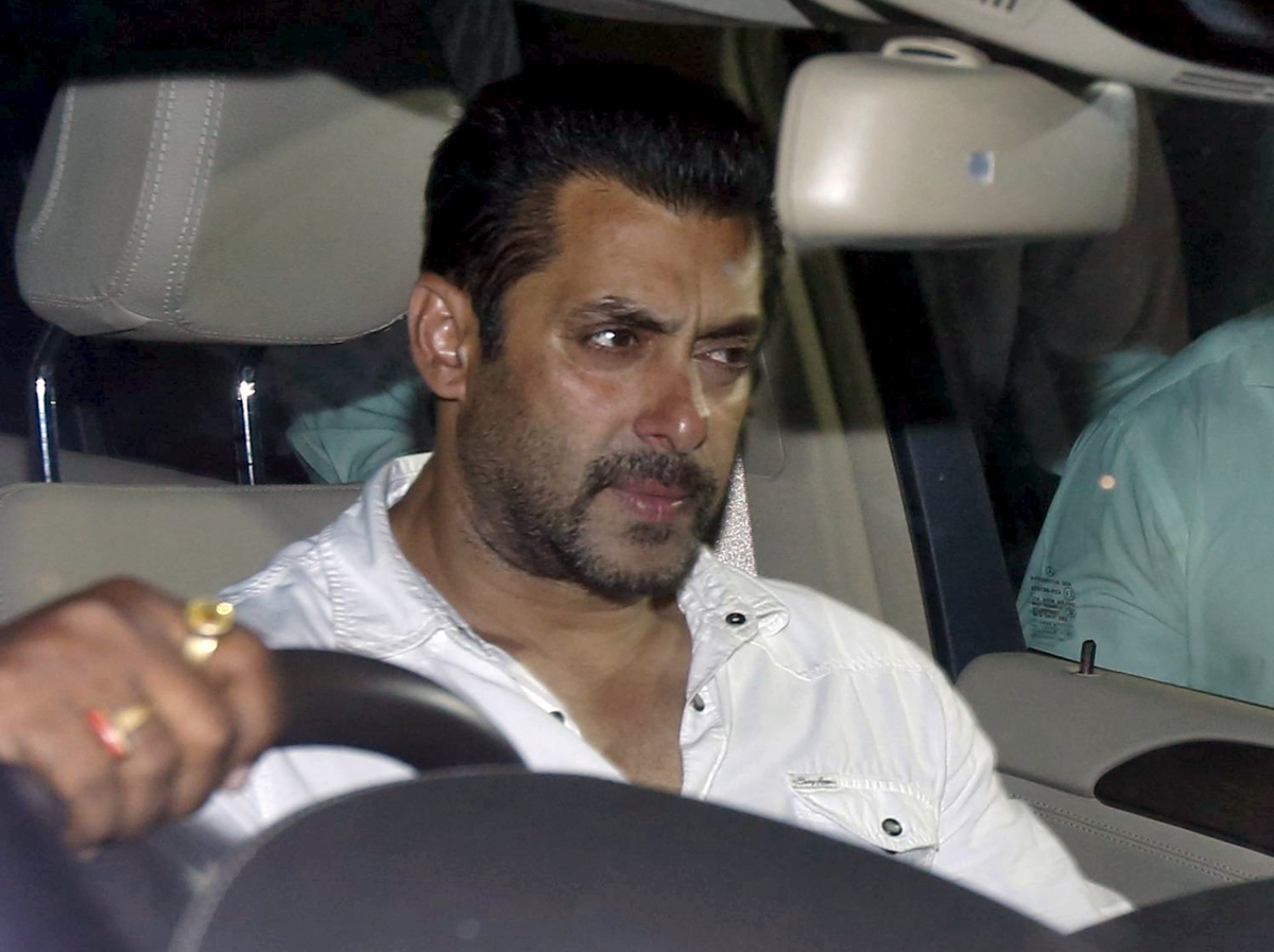 High Court Suspends Salmans Jail Term in 2002 Hit-and-Run Case.