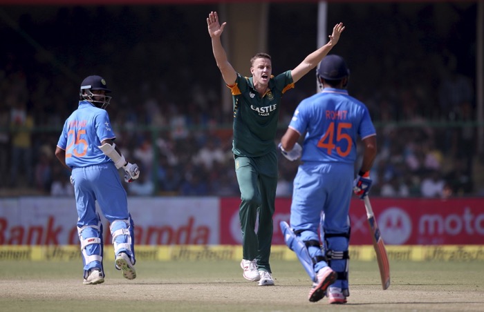 India vs South Africa 2nd ODI as it happened: Dhoni's leadership and batting heroics help men in