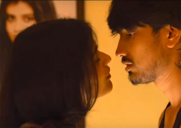  Kumari 21F Has 3 Liplock Scenes Hebah Patel Raj Tarun Talk About 