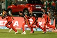 RCB Vs SRH Final As It Happened David Warner Stars For Sunrisers 