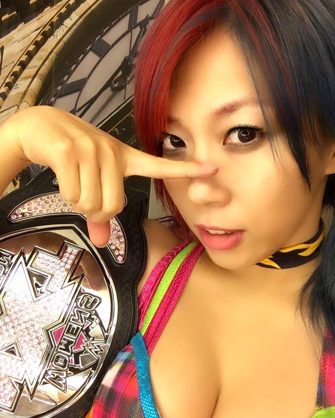 Video Wardrobe Malfunction At Wwe Asuka Suffers Nip Slip During Monday Night Raw Ibtimes India