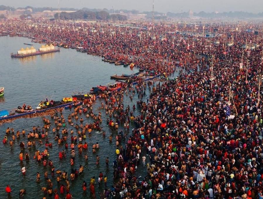 Saints Kalpvasis And Devotees Take Holy Dip On Magh Purnima Hail Maha