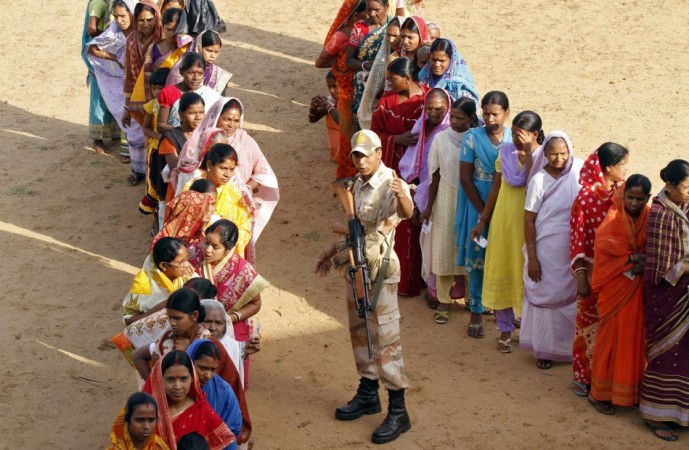 India, according to Dr. Roach, is in a more serious problem beginning with its fiscal policy setting which holds the government in a tight bind.