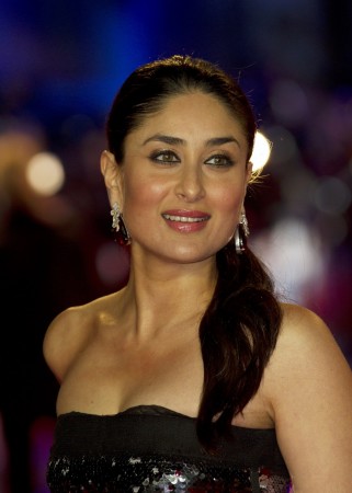 Kareena Kapoor to reunite with Hrithik Roshan after 10 Years in Karan Johar’s “Shuddhi” Kareena Kapoor to reunite with Hrithik Roshan after 10 Years in Karan Johar’s “Shuddhi”