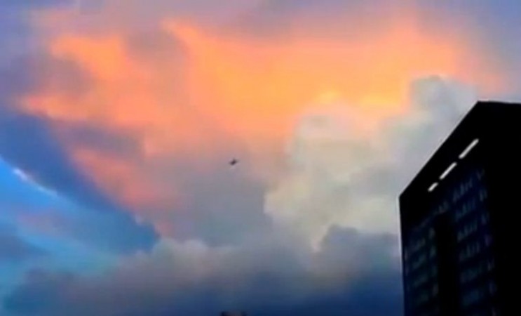 Mushroom cloud resembling like an atomic explosion were spotted over Beijing last week (YouTube snapshot) mushroom cloud