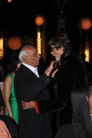 Yash Chopra at Amitabh Bachchan's Birthday party