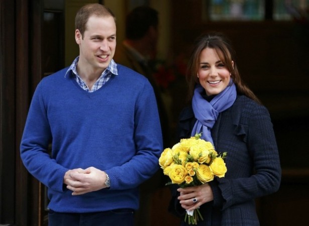 Prince William leaves the King Edward VII hospital with his wife Catherine, Duchess of Cambridge, London December 6, 2012. The nurse who took a prank call revealing details of Kate's pregnancy was found dead a day after Kate left the hospital. (Photo: REU