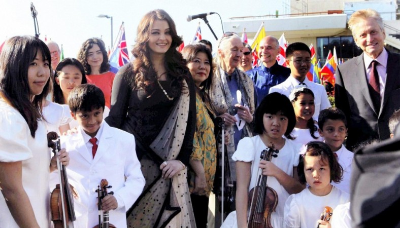 Aishwarya Rai Bachchan with Micheal Douglas