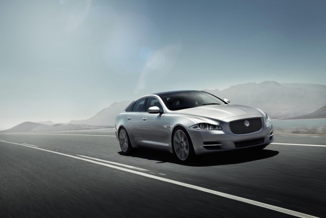 Jaguar Land Rover Drives XJ Ultimate to India; Priced at 1.78 crore Jaguar Land Rover Drives XJ Ultimate to India; Priced at 1.78 crore