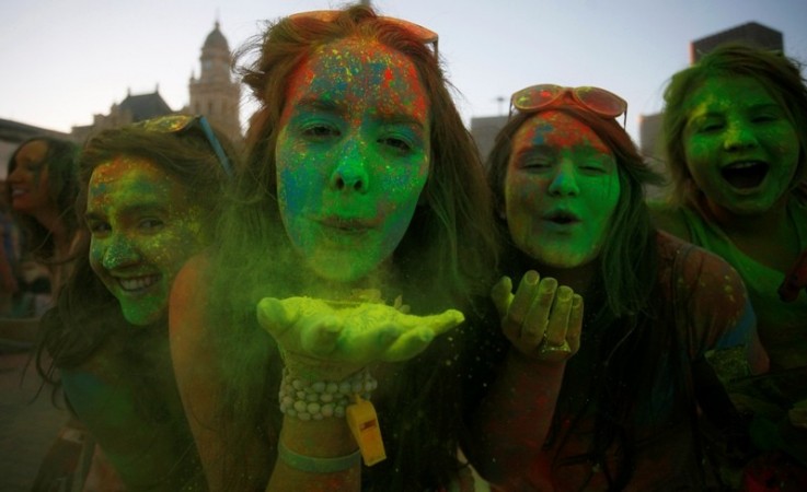 Holi