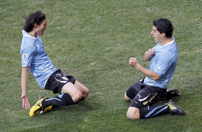 Edinson Cavani (left) and Luis Suarez class= Luis Suarez (R) and Edinson Cavani