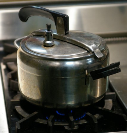 Pressure cooker